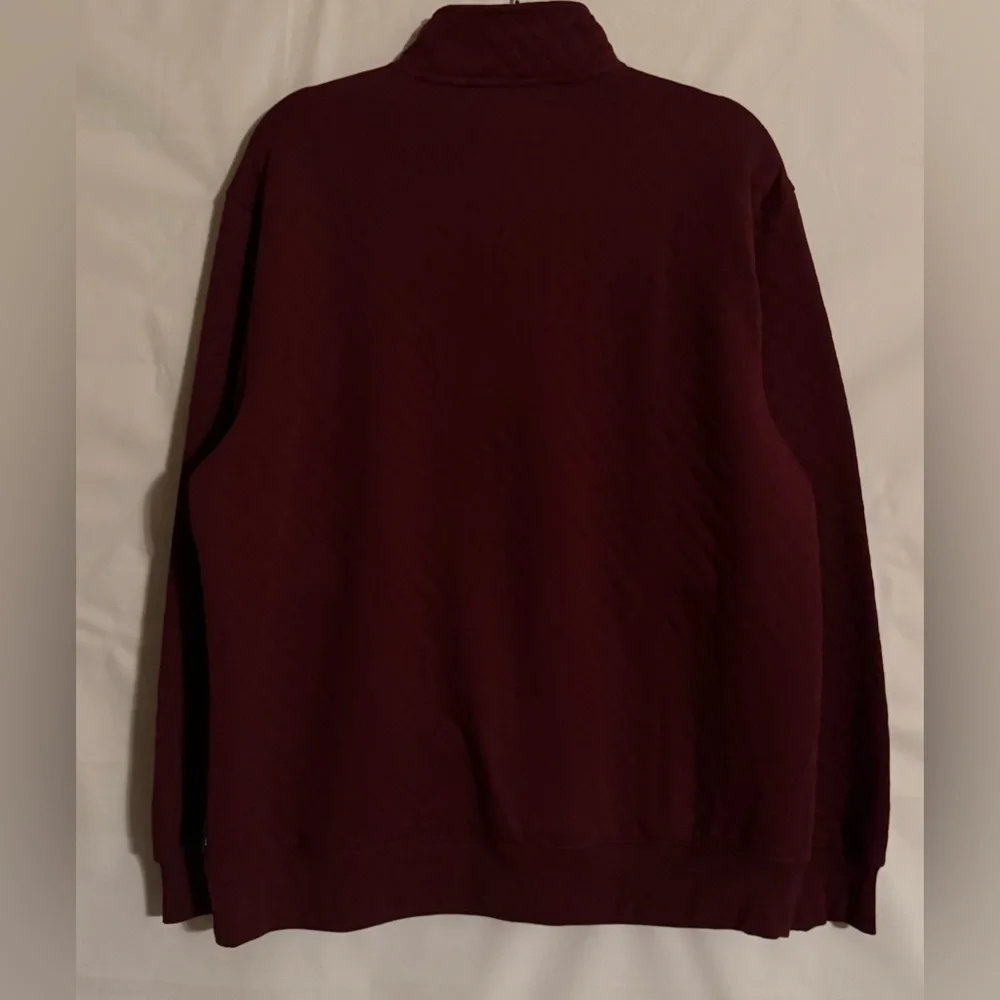 Izod Men’s Burgundy Quarter Pullover Quilted Sweatshirt Sz Large. NWT